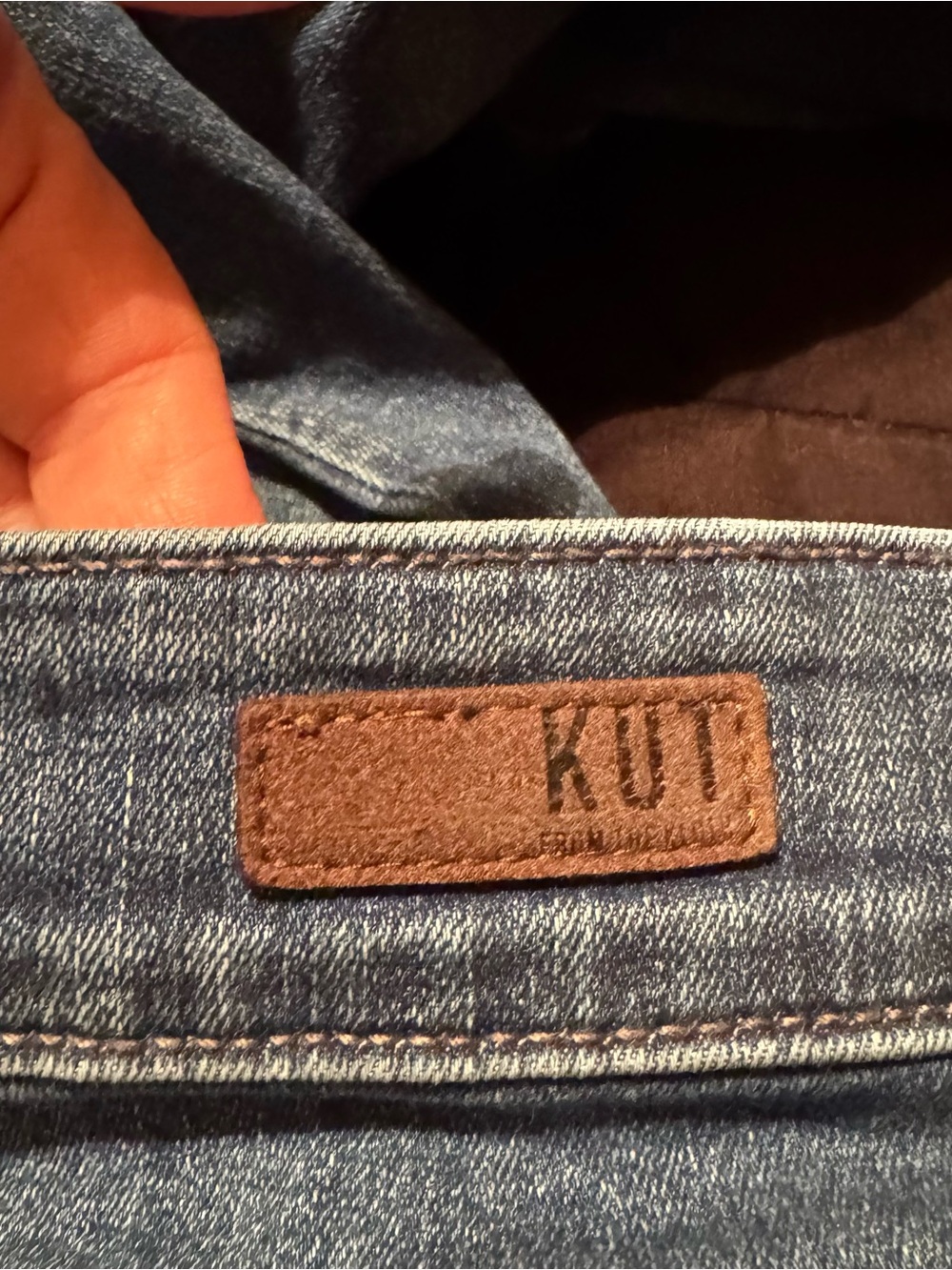 KUT from the Kloth Fab AB Baby Bootcut Jeans Dark Wash Stretch Denim Sz 8 - Picture 7 of 10